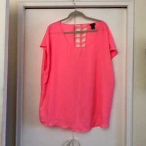 Torrid bright pink top size 2